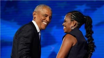Michelle Obama hat eigenen Worten zufolge gegen ihren Mann Barack den „Kampf“ um die Temperatur im Schlafzimmer gewonnen. (Archivbild)