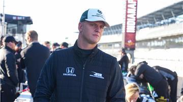 Mick Schumacher absolvierte die ersten Runden in Indianapolis.
