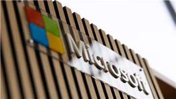 Microsoft wird zu einer treibenden Kraft beim verstärkten Einsatz von KI in verschiedenen Bereichen.