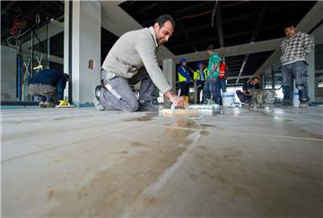Migranten prägen den deutschen Arbeitsmarkt immer stärker. Einer der Hauptgründe hierfür ist die Zuwanderungen infolge der Arbeitnehmerfreizügigkeit für die neuen osteuropäischen Mitgliedstaaten der Europäischen Union.
