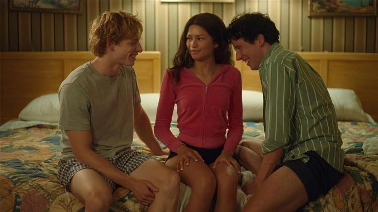 Die Filmstarts der Woche Mike Faist als Art, Zendaya als Tashi und Josh O’Connor als Patrick (l-r)in einer Szene des Films „Challengers“.