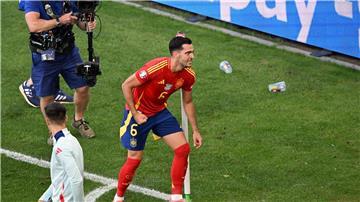 Mikel Merino und der Tanz mit der Eckfahne.