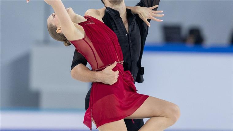 Minerva Fabienne Hase und Nikita Wolodin starten für Deutschland bei der Weltmeisterschaft.