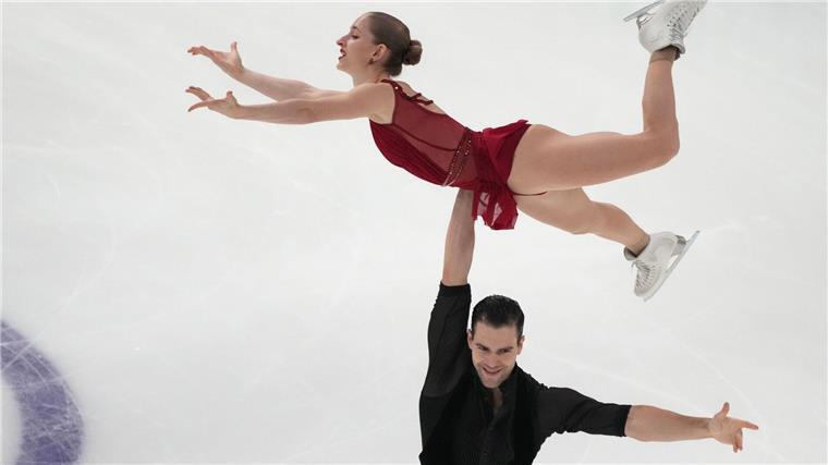 Minerva Hase und Nikita Wolodin haben sich bei der Europameisterschaft in Tallinn den Titel geholt.