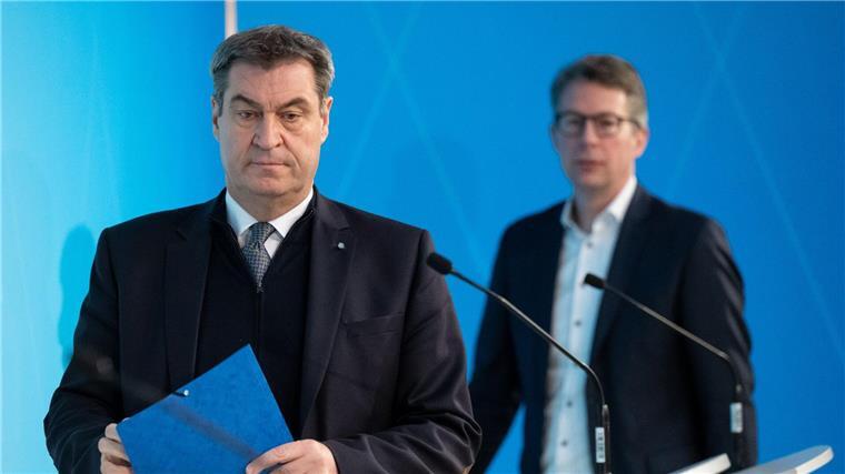 Ministerpräsident Markus Söder und Wissenschaftsminister Markus Blume verkündigten einen Neustart beim Münchener Musiksaal.