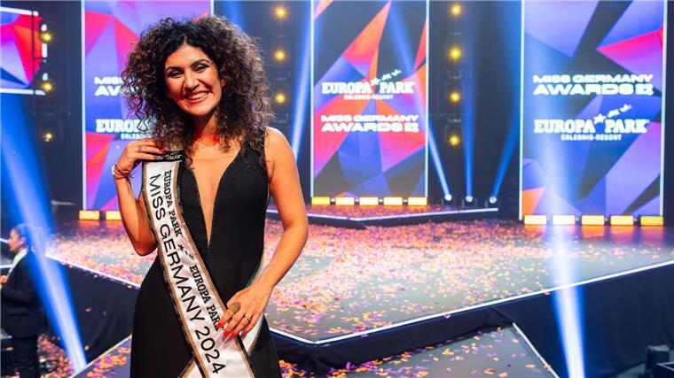 Miss Germany 2024, Apameh Schönauer, findet es wichtig, dass sich Frauen vernetzen und gegenseitig unterstützen.