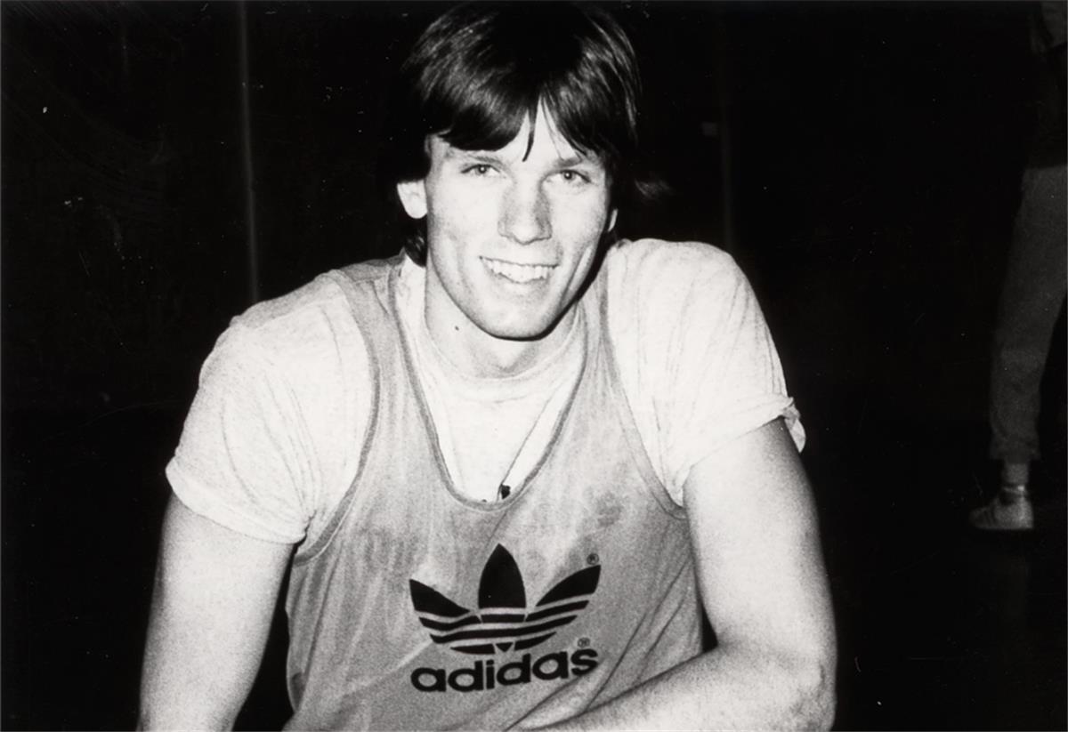 Mit 14 Jahren fand Lutz Wadehn zum Basketball. Vorher hatte er beim TV Langen Handball gespielt. Am Sonntag feiert der Ex-Nationalspieler seinen 60. Geburtstag.