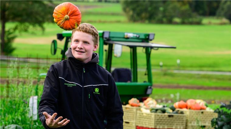 Mit 15 Jahren baut Sören Schulz auf dem Hof der Eltern Gemüse an. Einen anderen Beruf kann sich der Teenager auch gar nicht vorstellen.
