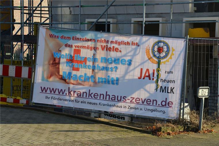 Förderverein für ein neues MLK in Zeven will den Tauchgang beenden Mit Bannern wie diesem an der Ecke Godenstedter Straße/Hohe Luft will der Förderverein für Aufmerksamkeit sorgen und um Unterstützer werben. Eines der vier Banner hätte der Verein gerne am Zevener Rathaus aufgehängt – als Zeichen dafür, dass die Samtgemeinde dahinter steht.