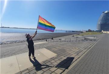 Mit dem diesjährigen Christopher Street Day (CSD) steht Bremerhaven wieder ganz im Zeichen des Regenbogens.
