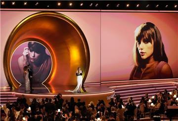 Mit dem vierten Preis für das beste Pop-Gesangsalbum lässt Taylor Swift die Musikgrößen Paul Simon, Frank Sinatra und Stevie Wonder hinter sich, die je dreimal in der Kategorie ausgezeichnet wurden.