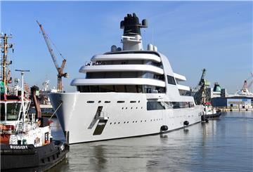 Die Mega-Yacht gebaut von der Lloyd Werft