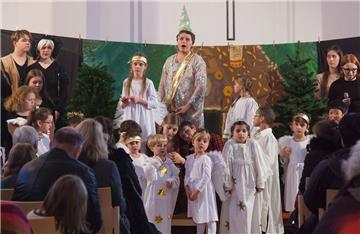 Mit der Aufführung von Engelbert Humperdincks „Hänsel und Gretel“ ist dem Kinder...