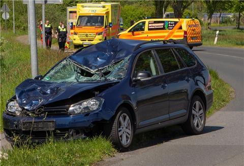 Mit diesem Auto war der Unfallverursacher unterwegs gewesen. Die Polizei stellte bei dem Mann einen Atemalkoholwert von 3,81 Promille fest.