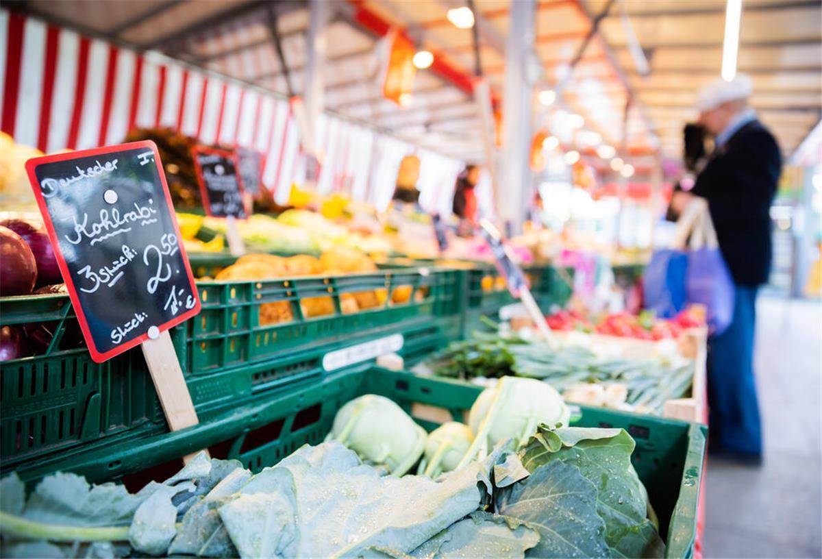 Bremerhaven: Geestemünder Wochenmarkt lädt zum Schlemmen ein Wochenmarkt