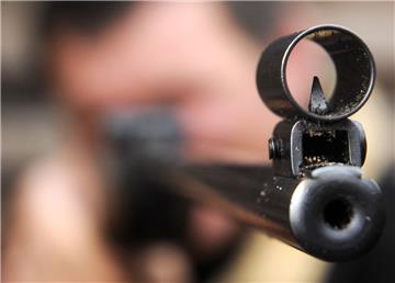 Mit einem Luftgewehr im Linienbus war ein Mann in Bremen unterwegs.