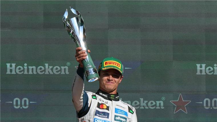 Pressestimmen zur Formel 1: „Norris lässt nur Krümel übrig“ Mit einem Punkt Vorsprung der neue WM-Führende: Lando Norris-