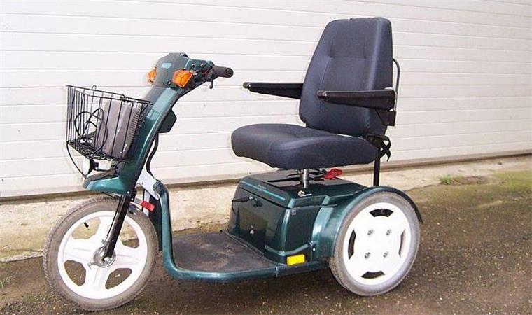 Mit einem solchen Elektromobil hat ein 77-Jähriger am Dienstagnachmittag für reichlich Wirbel in Wulsdorf gesorgt.