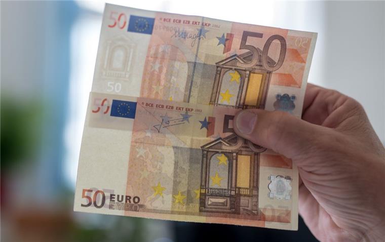 Grünhöfe: Mann (20) fliegt mit Falschgeld in Imbiss auf Mit Falschgeld bezahlt man nicht.