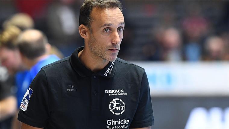 Wie früher Pep: Melsungen mit Tiki-Taka-Coach auf Titelkurs Mit ihm kam der Aufschwung: Melsungens Trainer Roberto Parrondo