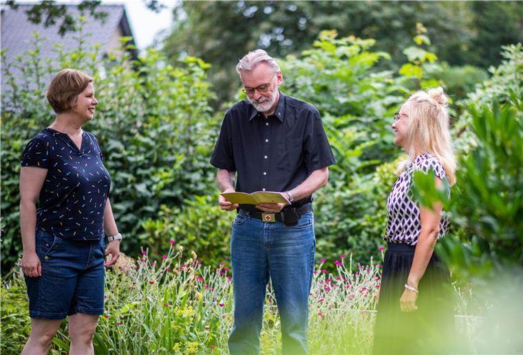 Sternenkinder: Verein Lillebö hilft Betroffenen Mit ihrem jungen Verein „Lillebö“ möchten sie Eltern von ganz früh verstorbenen „Sternenkindern“ begleiten (von links): Katrin Schlüter, Wolfgang Adomeit und Sabrina Kuiper.