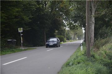 Mit Tempo 100 dürfen die Autofahrer derzeit noch auf der Kreisstraße 71 bei Cappel (Wurster Nordseeküste) fahren. Das soll sich ändern.