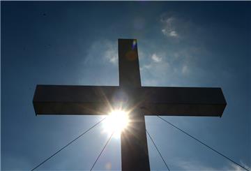 Mitglieder der Pfingstgemeinde in Bremerhaven haben sich während der Gottesdienste mit Covid-19 angesteckt.