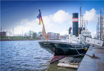 Mitgliederverein des Dampfschiffs Welle am Neuen Hafen schlägt Alarm. Im Bild: Blick aud die Welle im März 2023. Foto: Hartmann