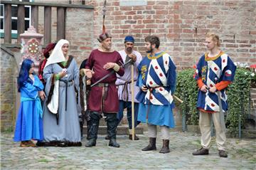 Mittelalterliches Burgfest in Bad Bederkesa.