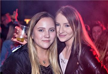 Mittsommernachtsparty in Bramel 2019. Beste Freundinnen on Tour. Foto: Stehn