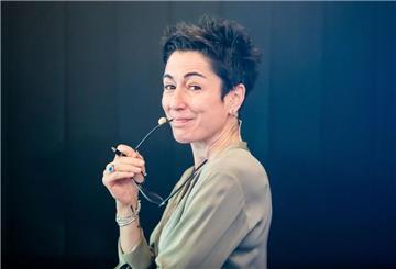 Moderatorin Dunja Hayali.