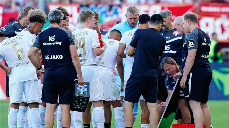 Mainzer Sportdirektor Bungert: „Brajan 2.0“ schwer zu finden Möglicherweise wird sich der Kader des FSV Mainz 05 bis zum Ende des Transferfensters noch verändern.