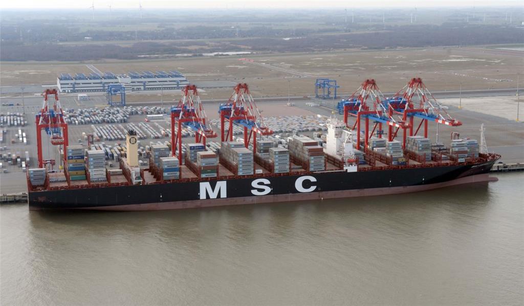 „MSC Oscar“, Olympic-Klasse, MSC, 395 Meter, 59 Meter Breite, 19 224 TEU