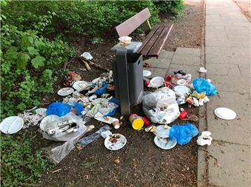 Müll in den Bremerhavener Parks sorgt immer wieder für Ärger. 