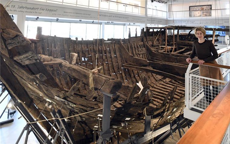 Deutsches Schifffahrtsmuseum: Modernisierte Kogge-Halle öffnet Museumschefin Prof. Dr. Sunhild Kleingärtner freut sich, am Dienstag die neue Koggen-Ausstellung eröffnen zu können.