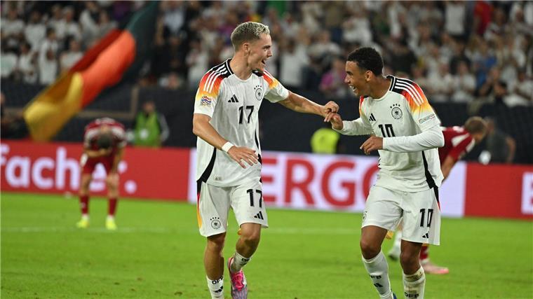 „Wusiala“ als große Verheißung: Den ganzen Abend zocken Musiala und Wirtz stehen für pure Fußball-Freude.