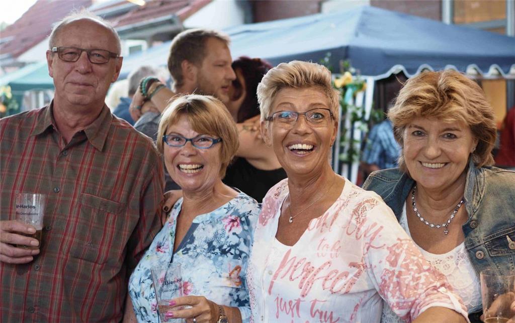 Musik, Tanz und viel Spaß: Impressionen vom Sieverner Dorffest.