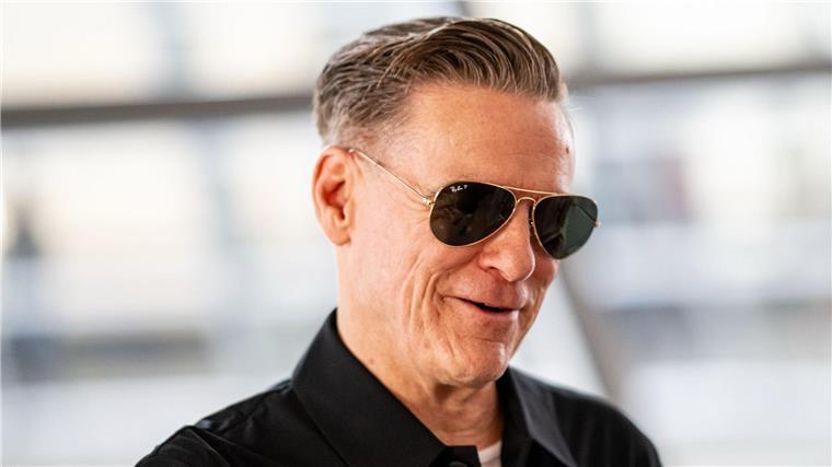 Dalai Lama bis Pamela Anderson - Bryan Adams zeigt Fotos Musiker Bryan Adams ist auch als Fotograf erfolgreich. (Archivfoto)