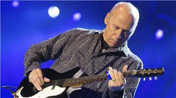 Musiker und Gitarrist Mark Knopfler: Dank seines Erfolges konnte er sich eine große Gitarren-Sammlung zulegen.