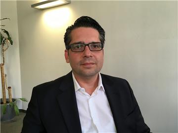 Es gibt schon Parteiaustritte: Mustafa Güngör muss sich gegen Vorwürfe aus der eigenen Partei wehren. Der SPD-Fraktionschef in der Bürgerschaft betont, dass er kein Anhänger von Erdogan ist.