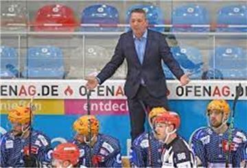 Nach 308 DEL-Spielen am Stück stand Trainer Thomas Popiesch am Mittwoch erstmals nicht bei den Fischtown Pinguins an der Bande.