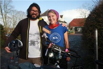 Nach 5 Jahren Weltumradllung zurück in Bad Bederkesa: Beersterin Annika Wachter und ihr mexikanischer Mann Roberto Gallegos.