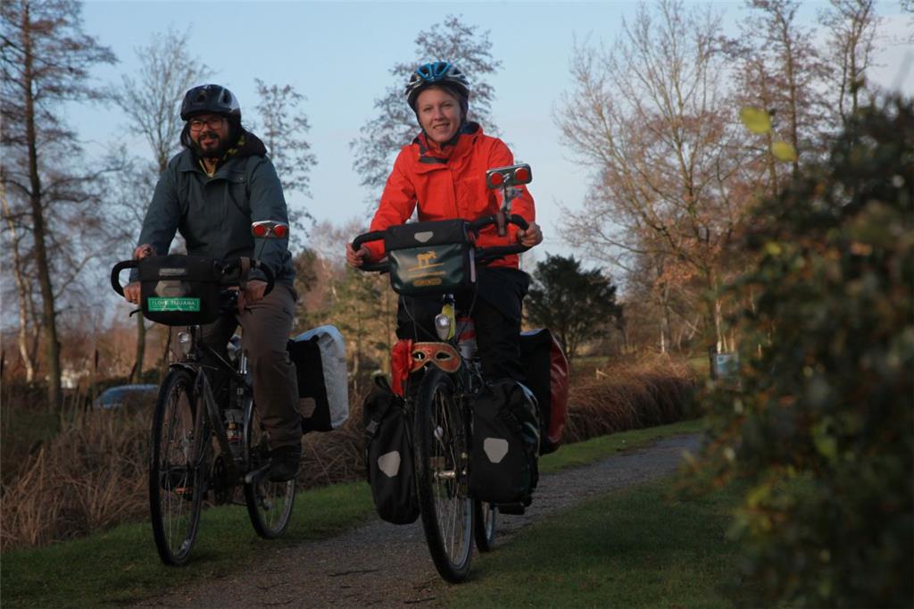 Nach 5 Jahren Weltumradllung zurück in Bad Bederkesa: Beersterin Annika Wachter und ihr mexikanischer Mann Roberto Gallegos.