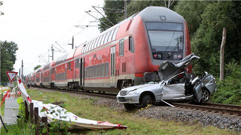 Nach Angaben eines Polizeisprechers handelt es sich bei dem tödlichen Unfall um einen tragischen Unglücksfall.
