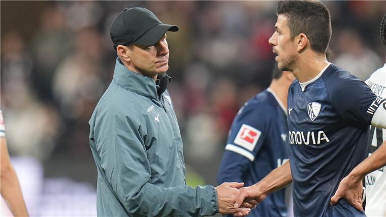 Bochums Feldhoff nach 2:7: „So kann es nicht weitergehen“ Nach dem 2:7 bei Eintracht Frankfurt hat Bochums Interimstrainer Markus Feldhoff Selbstkritik geübt.