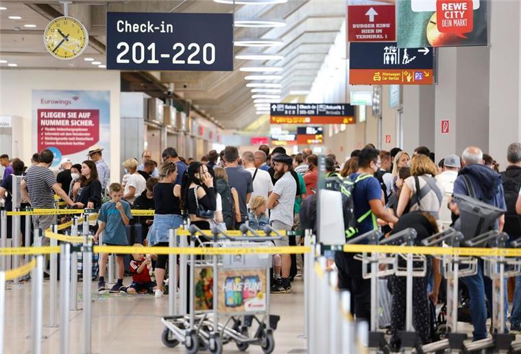 Nach dem Streik folgt der nächste Härtetest für Flughäfen und Airlines: Die erste große Reisewelle des Jahres.