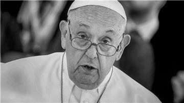 Nach dem Tod von Papst Franziskus hat die Region Hannover ein Kondolenzbuch eröffnet. (Archivbild)