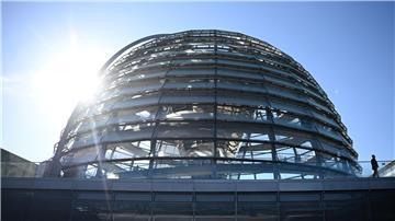 Nach dem vorläufigen amtlichen Endergebnis der Bundeswahlleiterin sitzen im neu gewählten Bundestag 65 Abgeordnete aus Niedersachsen, bisher waren es 74. (Archivbild) 