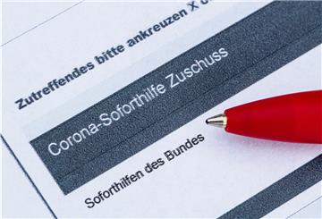 Nach den Corona-Soforthilfen folgen sogenannte Überbrückungshilfen. Sie richten sich an Unternehmen und Selbstständige, die ihren Geschäftsbetrieb im Zuge der Corona-Krise ganz oder zu wesentlichen Teilen einstellen mussten. Die Hürden, an die Fördergelder zu gelangen, sind hoch.