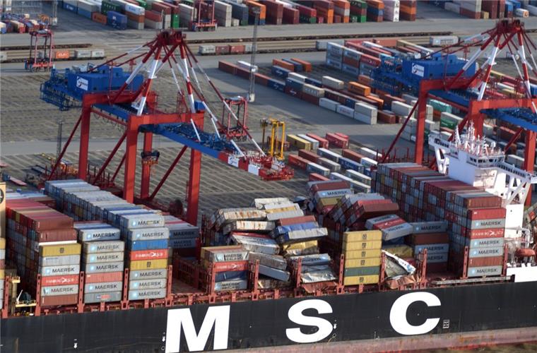 Nach der Havarie machte die "MSC Zoe" in Bremerhaven fest.